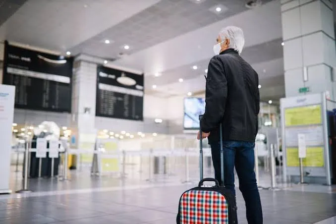 how to avoid senior flight delays
